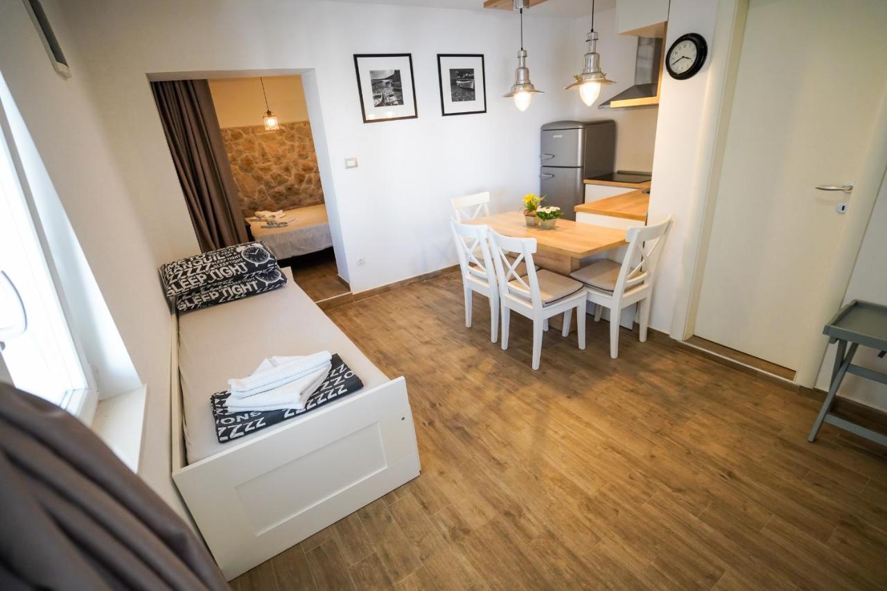Apartments Ziggy Star Слатине Экстерьер фото